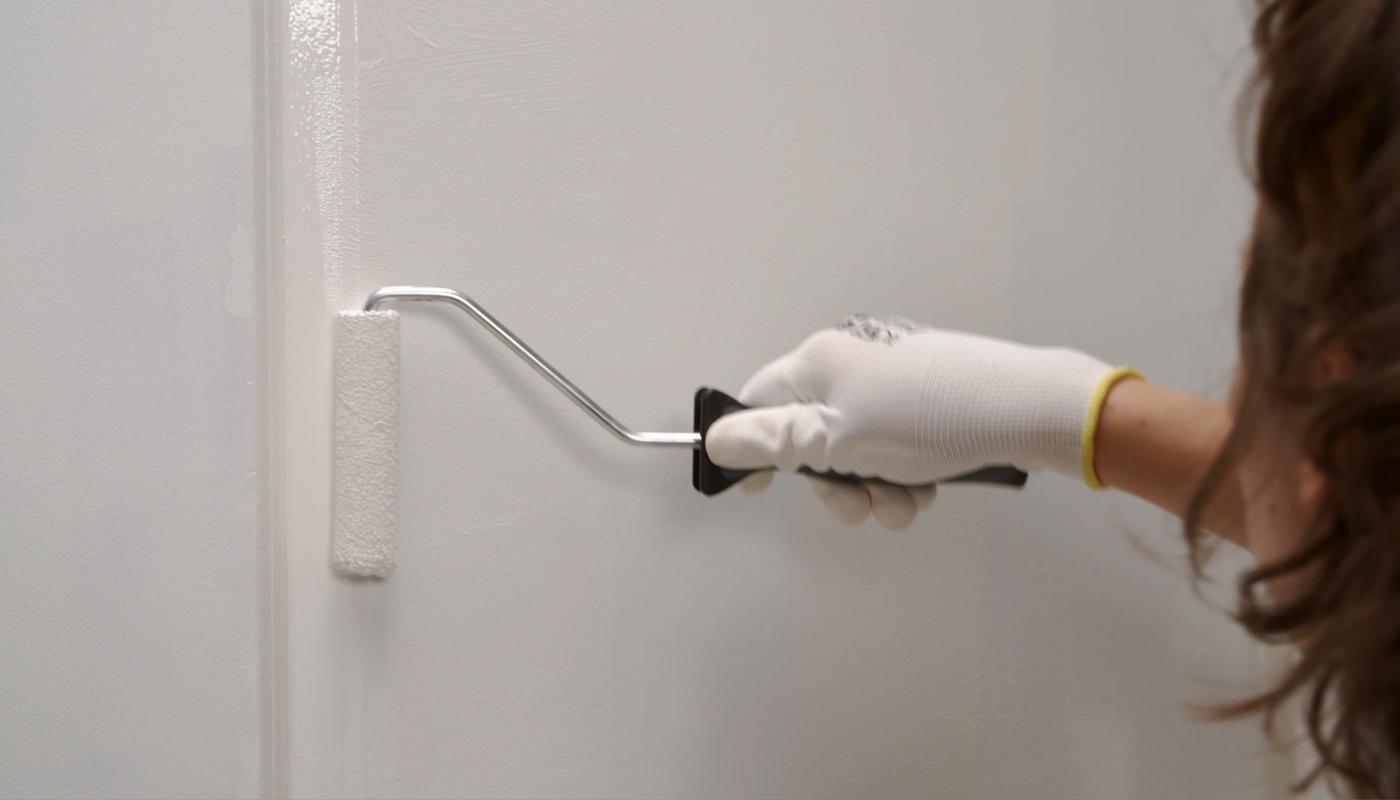 How to Paint a Garage Door Dulux